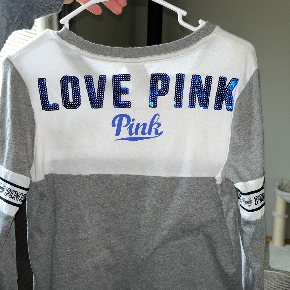 Small VS Pink top
